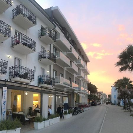 Hotel Baia Marina クプラ・マリッティマ エクステリア 写真