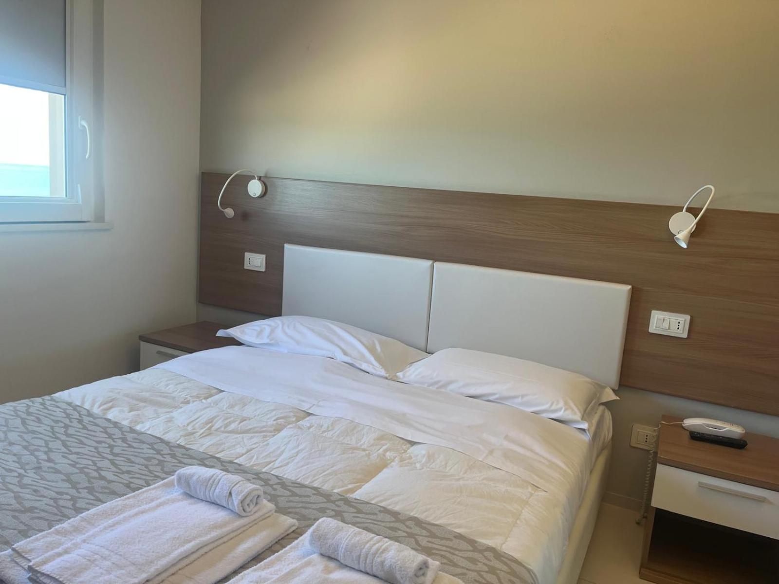 Hotel Baia Marina クプラ・マリッティマ エクステリア 写真